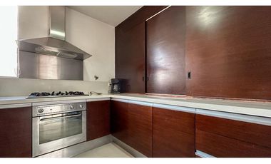 Apartamento por los Parra para al renta amoblada en piso 12