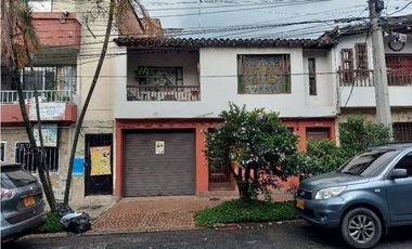 Casa en venta  excelente ubicación en la América.