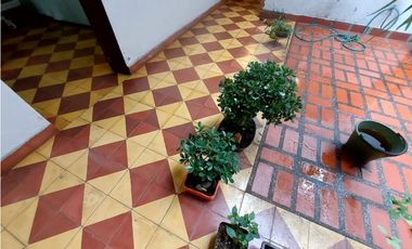 Casa en venta  excelente ubicación en la América.