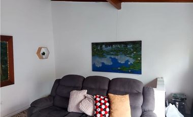 Casa en venta  excelente ubicación en la América.