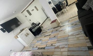 Casa en venta - 2 Dormitorios 1 Baño - 384Mts2 - Mar de Cobo