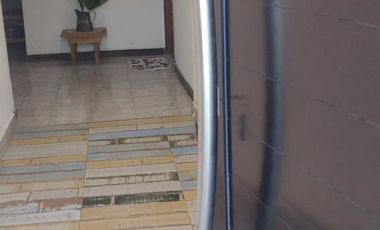 Casa en venta - 2 Dormitorios 1 Baño - 384Mts2 - Mar de Cobo