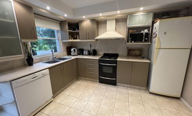 Country St Thomas Sur Canning