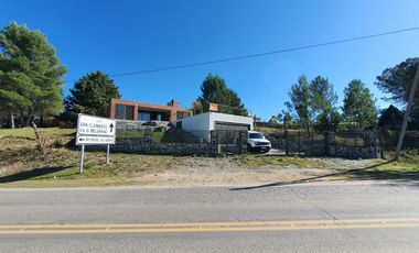 Casa en  venta a metros del Lago