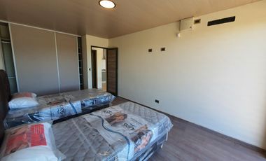 Casa en  venta a metros del Lago