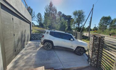 Casa en  venta a metros del Lago