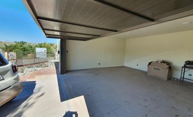 Casa en  venta a metros del Lago