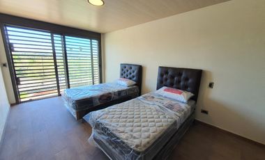 Casa en  venta a metros del Lago