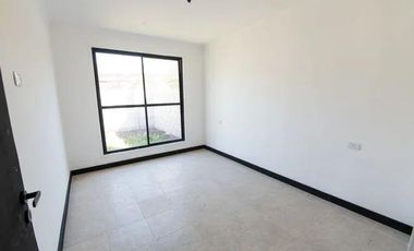 Departamento en venta - 2 Dormitorios 1 Baño - Cochera - 95Mts2 - Venado Tuerto, Santa fe