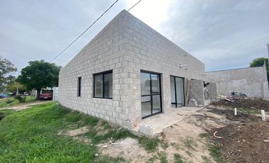 Departamento en venta - 2 Dormitorios 1 Baño - Cochera - 95Mts2 - Venado Tuerto, Santa fe