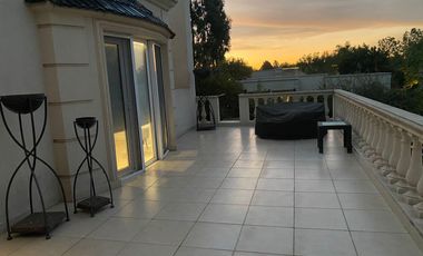 Hermosa propiedad en venta en Barrio Privado Santa Ana