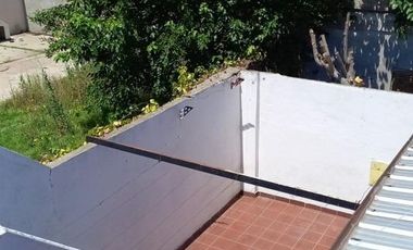 PH en venta - 2 Dormitorios 1 Baño - Lanús