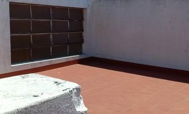 PH en venta - 2 Dormitorios 1 Baño - Lanús