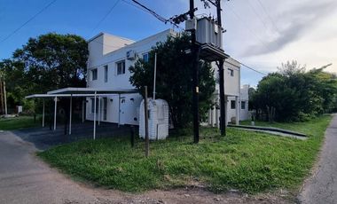 CASA EN VENTA 300m2 - COUNTRY VENADO 2 - CANNING