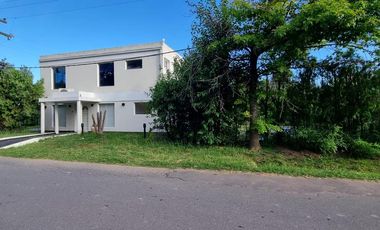 CASA EN VENTA 300m2 - COUNTRY VENADO 2 - CANNING