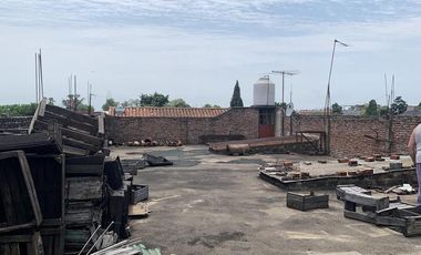 Establecimiento Industrial de 855 m2 cubiertos aproximados, Villa Ballester