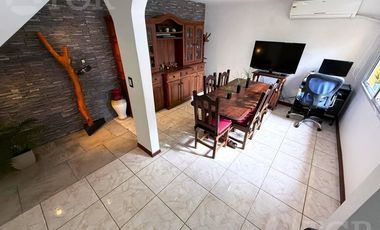 Venta PH en Duplex en Temperley con patio y terraza