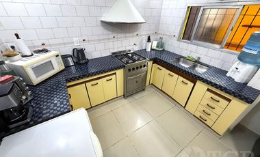 Venta PH en Duplex en Temperley con patio y terraza