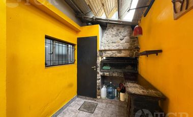 Venta PH en Duplex en Temperley con patio y terraza