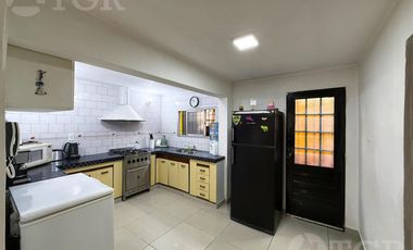 Venta PH en Duplex en Temperley con patio y terraza