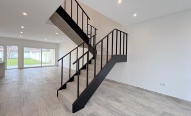 (RETASADO) VENTA | CASA DE 4 AMBIENTES A ESTRENAR | CONSTITUCION | APTO CREDITO