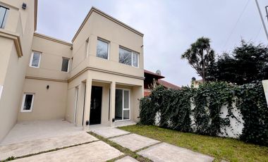 (RETASADO) VENTA | CASA DE 4 AMBIENTES A ESTRENAR | CONSTITUCION | APTO CREDITO