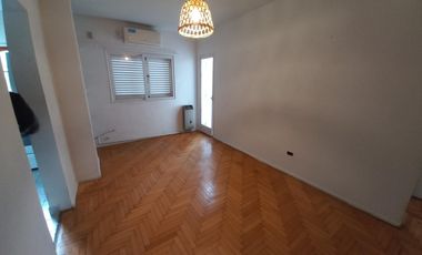 Departamento de dos ambientes en Las Cañitas.