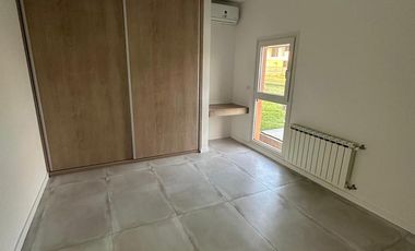 Casa 4 ambientes con pileta en alquiler - Greenville Polo Resort