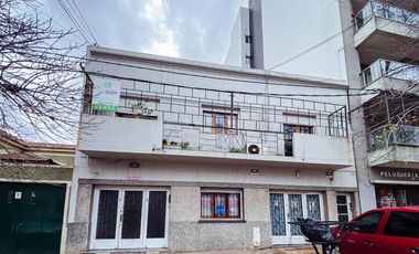 PH en venta - 4 dormitorios 2 baños 1 cochera - 148mts2 - La Plata