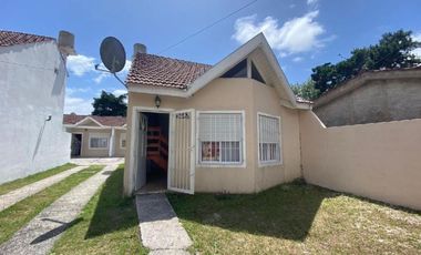 Departamento en venta - 2 Dormitorios 2 Baños - Mar del Tuyú