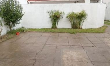 Casa en venta - 4 Dormitorios 2 Baños - Cochera - 140Mts2 - San Bernardo del Tuyú