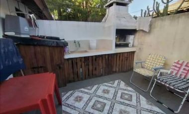 Casa en venta - 4 Dormitorios 2 Baños - Cochera - 140Mts2 - San Bernardo del Tuyú