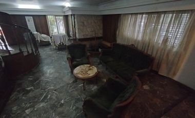 Casa de 7 ambientes en Vicente López