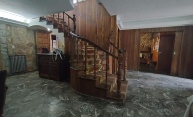 Casa de 7 ambientes en Vicente López