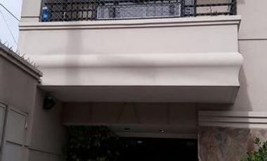 Departamento 2 ambientes con cochera a solo edia cuadrta de Av. Yrigoyen Banfield Oeste