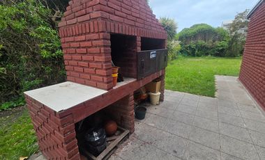 Venta Casa 4 Ambientes Con Departamento 3 Ambientes