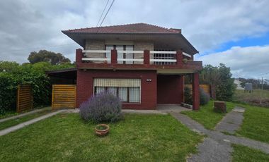 Venta Casa 4 Ambientes Con Departamento 3 Ambientes