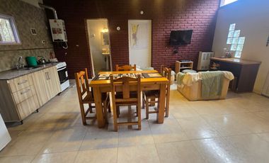 Venta Casa 4 Ambientes Con Departamento 3 Ambientes