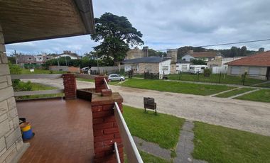 Venta Casa 4 Ambientes Con Departamento 3 Ambientes