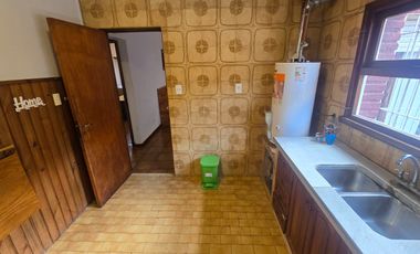 Venta Casa 4 Ambientes Con Departamento 3 Ambientes