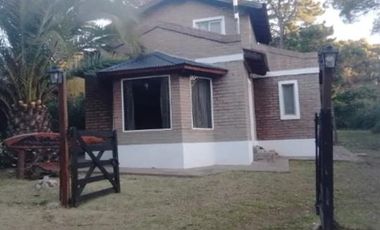 Casa en venta - 2 Dormitorios 2 Baños - 1.000Mts2 - Villa Ventana, Tornquist