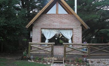 Casa en venta - 2 Dormitorios 2 Baños - 1.000Mts2 - Villa Ventana, Tornquist