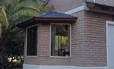 Casa en venta - 2 Dormitorios 2 Baños - 1.000Mts2 - Villa Ventana, Tornquist