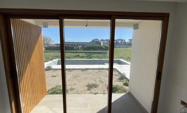 VENTA Casa de 4 ambientes a estrenar. Arenas Chico, Mar del Plata