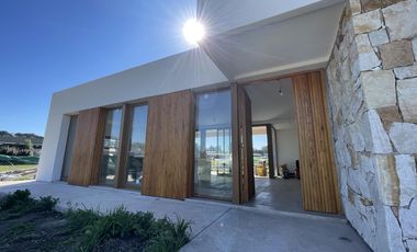 VENTA Casa de 4 ambientes a estrenar. Arenas Chico, Mar del Plata