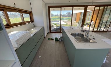 VENTA Casa de 4 ambientes a estrenar. Arenas Chico, Mar del Plata