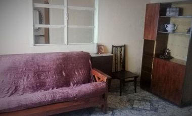 Casa en venta - 4 Dormitorios 2 Baños - Cochera - 240Mts2 - Valentín Alsina, Lanús