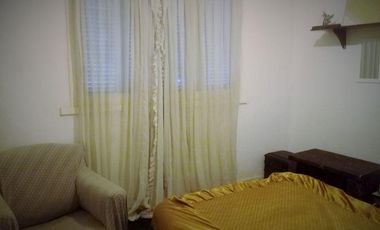 Casa en venta - 4 Dormitorios 2 Baños - Cochera - 240Mts2 - Valentín Alsina, Lanús