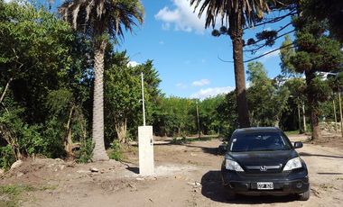 Lote en barrio parque La Arboleda