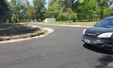 Lote en barrio parque La Arboleda